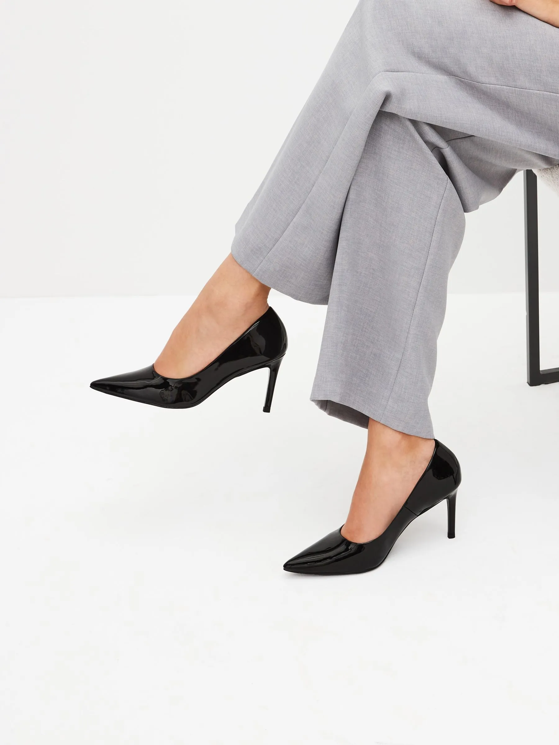 Black Forever Comfort® Point Toe Mid Heel Court Shoes