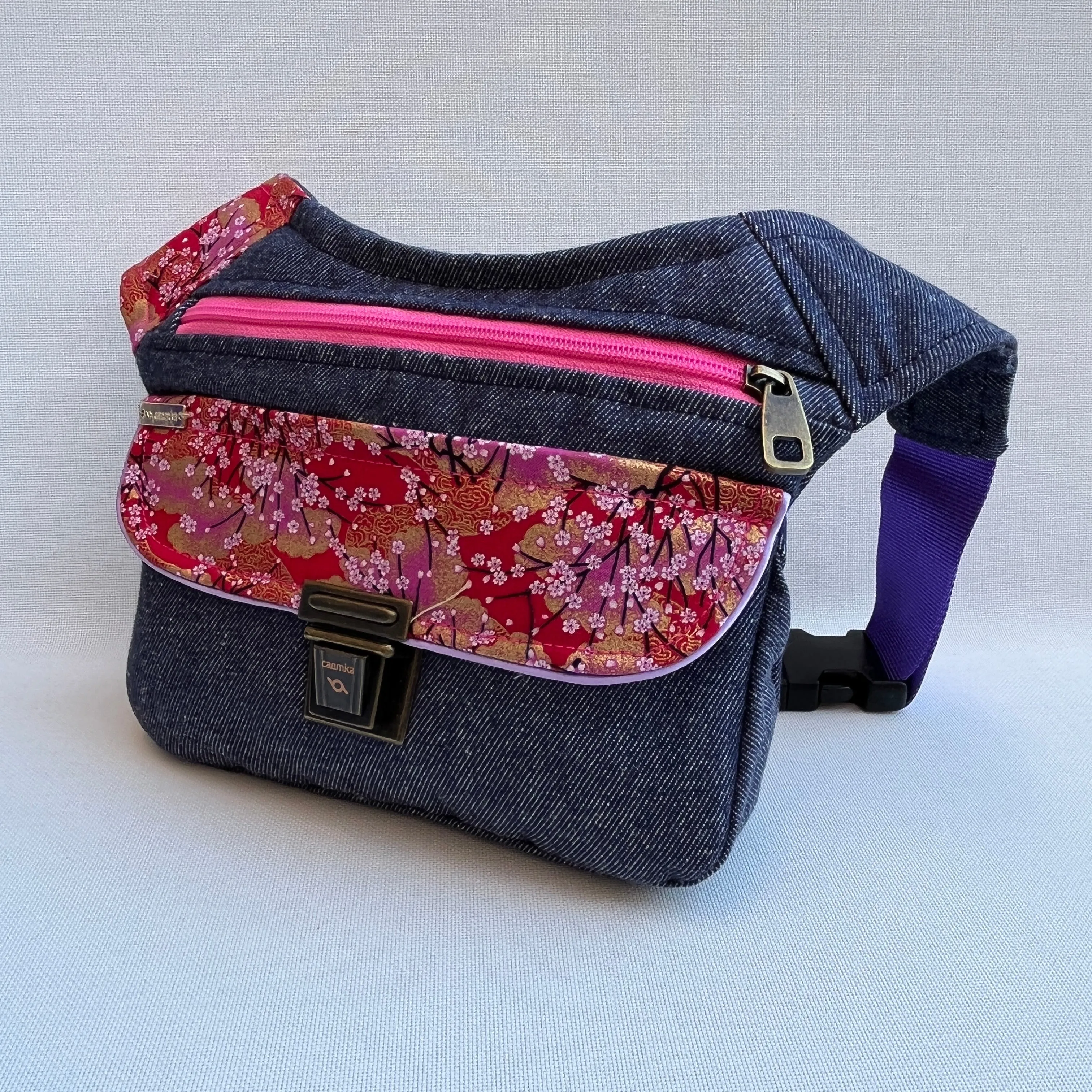 Special Jeans & Japanese Flowers · Pieza nica Núm. 11040